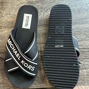 Size 10 MK slides.